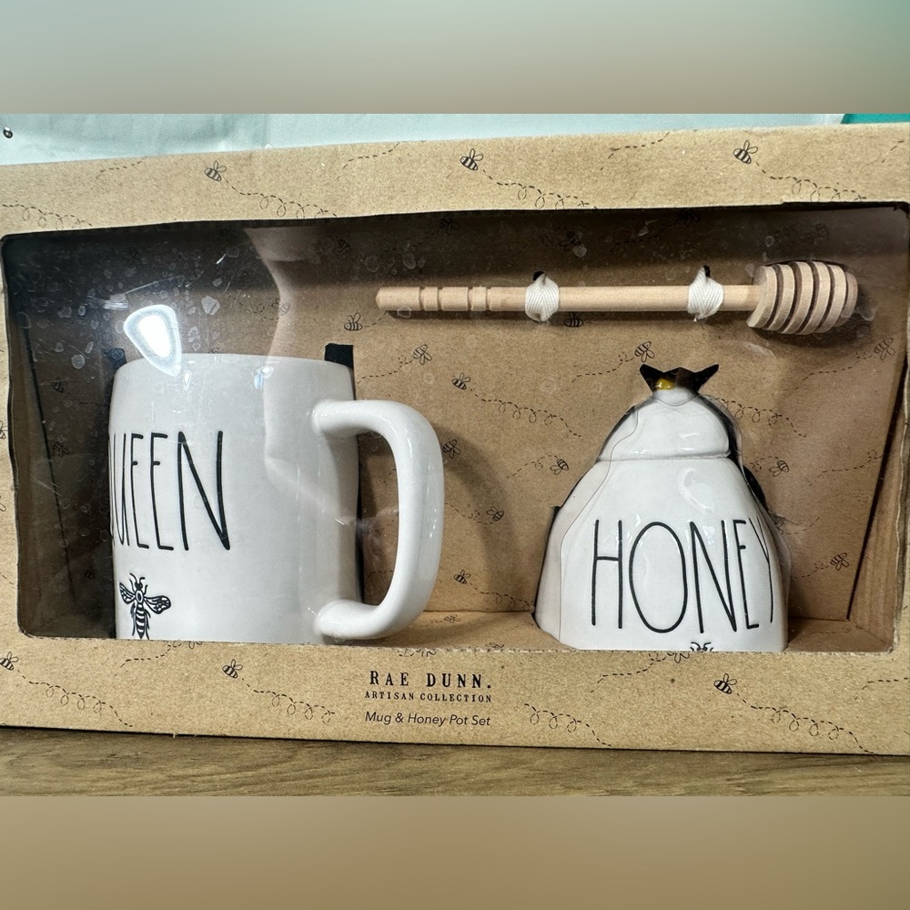 Rae Dunn 🐝 QUEEN BEE mug and honey pot 🍯 set - Picture 6 of 6